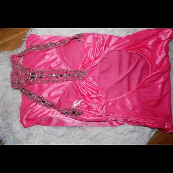 ⬇️⭐️Pink Sequins/Rhinestone Gown⭐️⬇️ - Picture 2 of 4